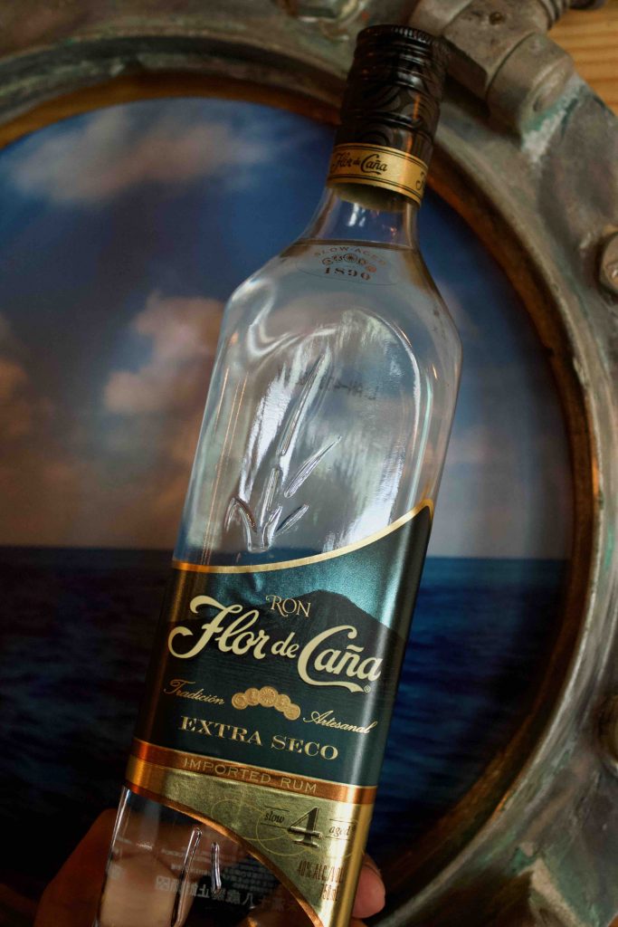 Flor De Cana Extra Seco 4（Flor De Caña Extra Seco 4 Rum）